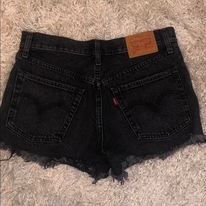 Levi’s High Rise Short (black)